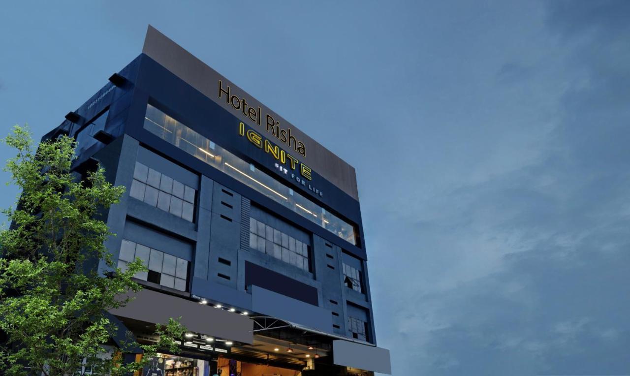 Treebo Risha Hotel Chandrapur Eksteriør billede