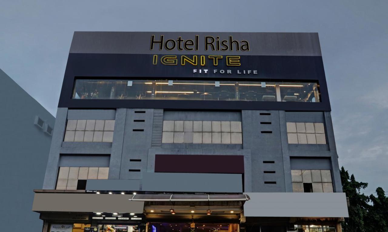 Treebo Risha Hotel Chandrapur Eksteriør billede